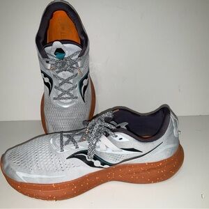 Saucony Men's Silver and Orange Athletic Shoes